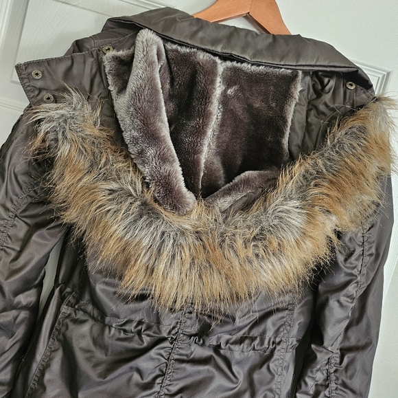 Club Monaco XS Olive Coat Detachable Hood Detachable Fur - Picture 3 of 9